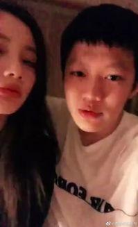 买网红吃瓜视频怎么拍,轻松捕捉热门话题瞬间