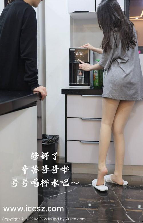 网红吃瓜事件俩个女的叫什么,两位女主角引发网络热议