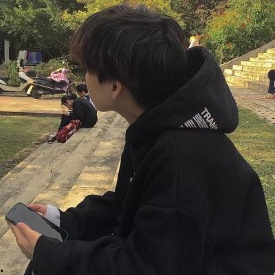 广州帅哥网红吃瓜,揭秘网红美食背后的故事