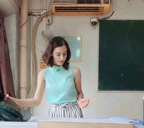 网红旅游吃瓜走红视频