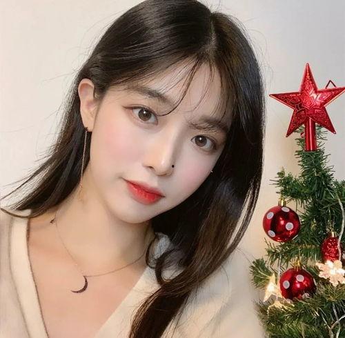 抖音网红女吃瓜视频合集,揭秘热门事件背后的真相 第2张 抖音网红女吃瓜视频合集,揭秘热门事件背后的真相 第2张